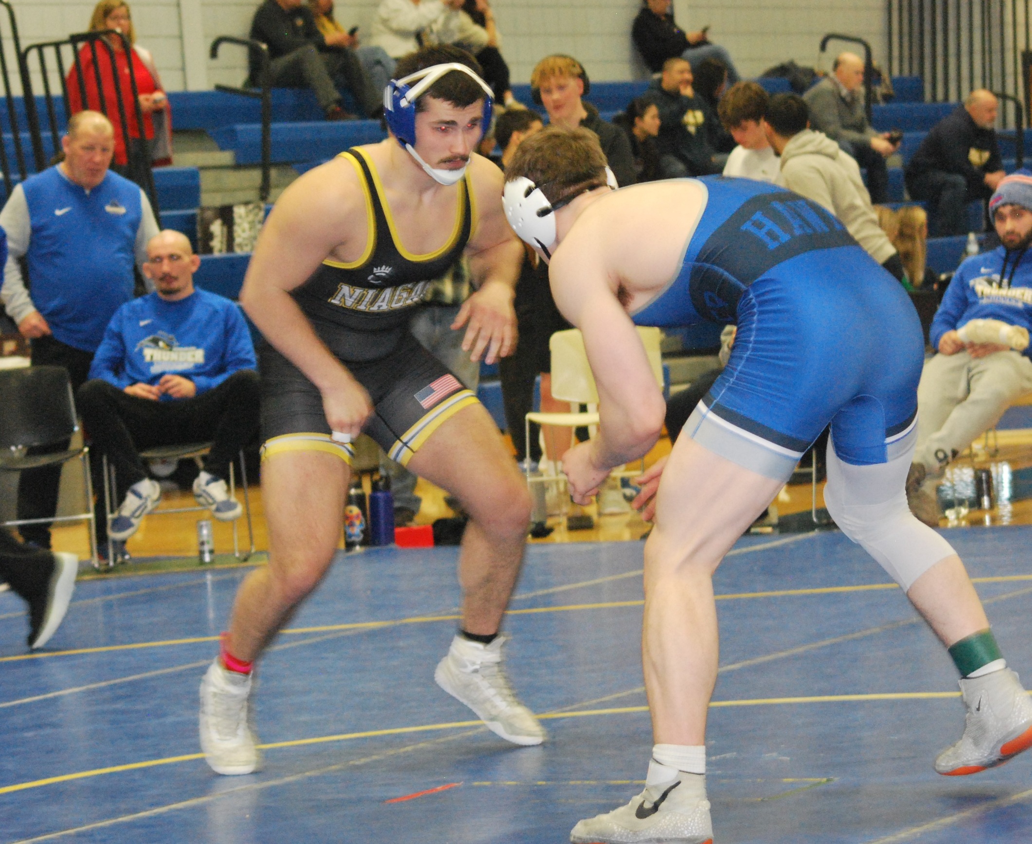 SUNY Niagara falls to SUNY Brockport in first action after national duals